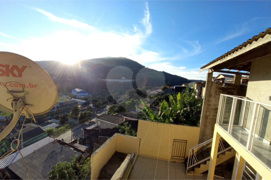 Casa à venda com 4 quartos em Serra da Cantareira, Mairiporã, SP