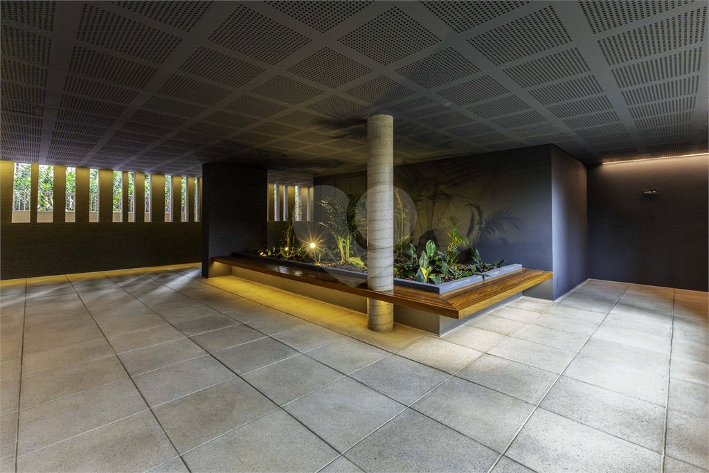 Apartamento à venda com 3 suítes em Jardim das Bandeiras, São Paulo, SP