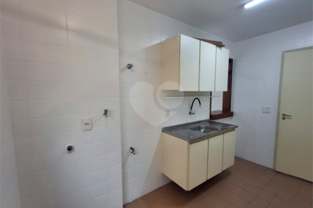 Apartamento à venda com 1 quarto em Indianópolis, São Paulo, SP