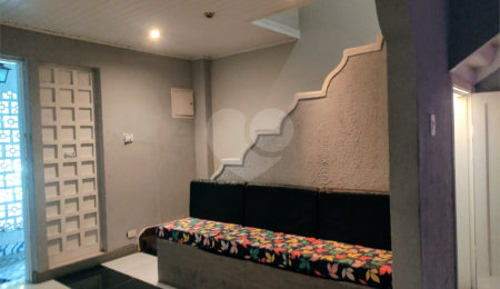 Sobrado à venda com 3 quartos, sendo 1 suíte,  em Vila Pompéia, São Paulo, SP