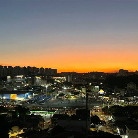 Apartamento à venda com 4 quartos, sendo 1 suíte,  em Jardim Vazani, São Paulo, SP