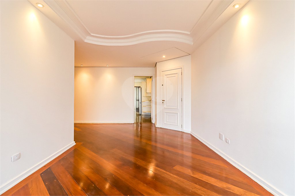 Apartamento à venda com 4 quartos, sendo 3 suítes, em Brooklin Paulista, São Paulo, SP