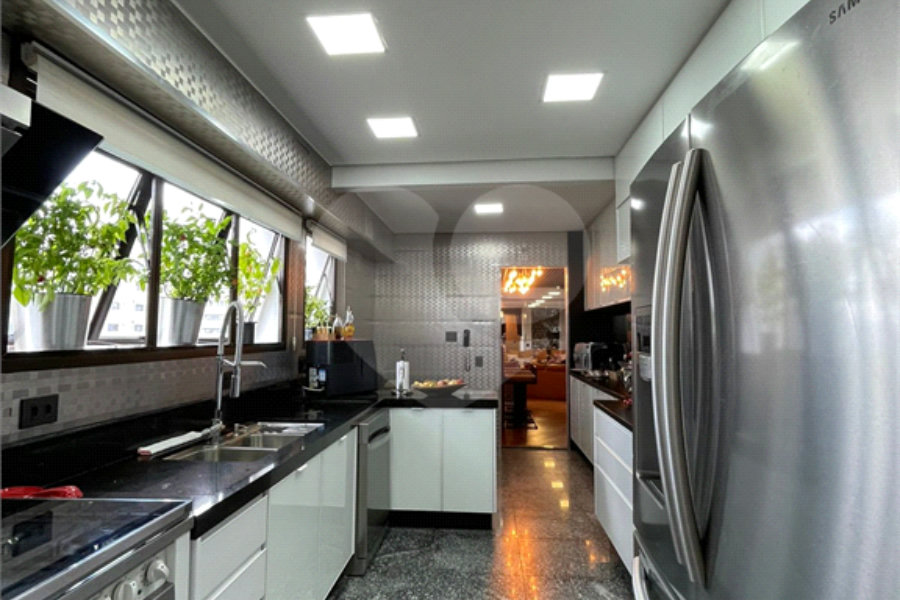 Apartamento à venda com 4 quartos, sendo 3 suítes,  em Santana, São Paulo, SP