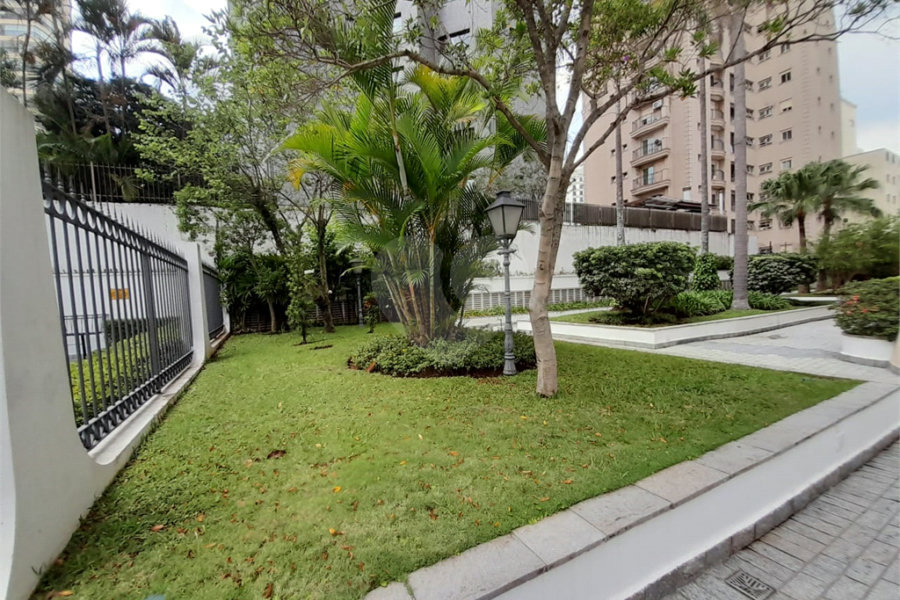 Apartamento à venda com 4 suítes em Santana, São Paulo, SP