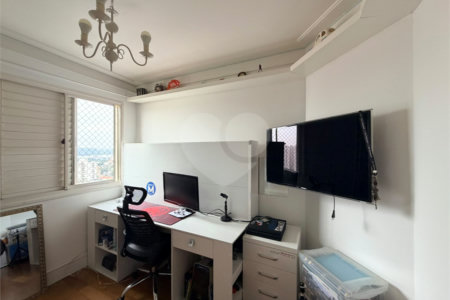 Apartamento à venda com 3 quartos, sendo 1 suíte,  em Vila Guarani (z Sul), São Paulo, SP