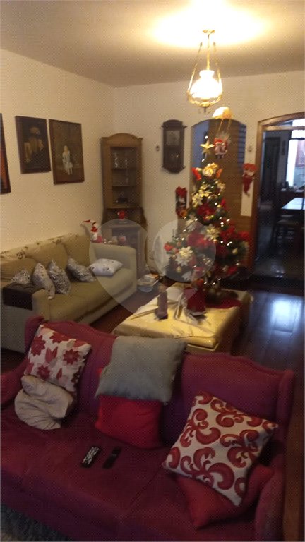 Casa à venda ou para alugar com 5 quartos, sendo 1 suíte,  em Vila Oliveira, Mogi das Cruzes, SP