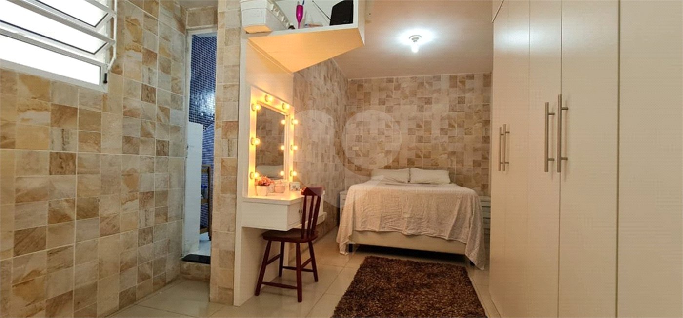 Casa à venda com 2 quartos, sendo 1 suíte, em Vila Romana, São Paulo, SP