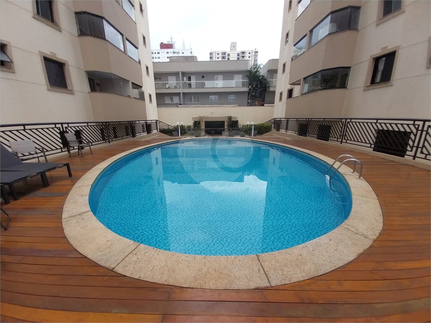 Apartamento à venda com 3 quartos, sendo 2 suítes,  em Vila Gilda, Santo André, SP