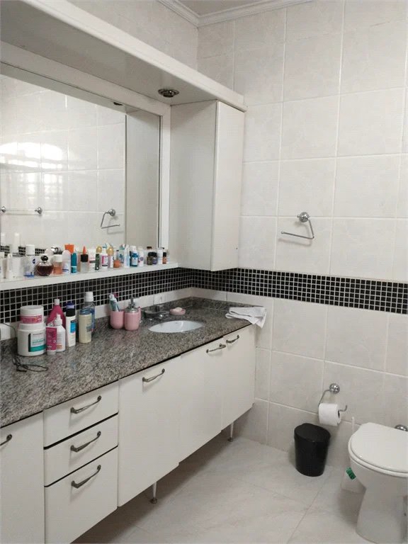 Sobrado à venda com 3 quartos, sendo 1 suíte, em Vila Ipojuca, São Paulo, SP