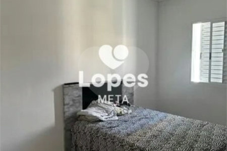 Casa à venda com 2 quartos, sendo 1 suíte, no condomínio Residencial Casa Bella, Jacareí - SP