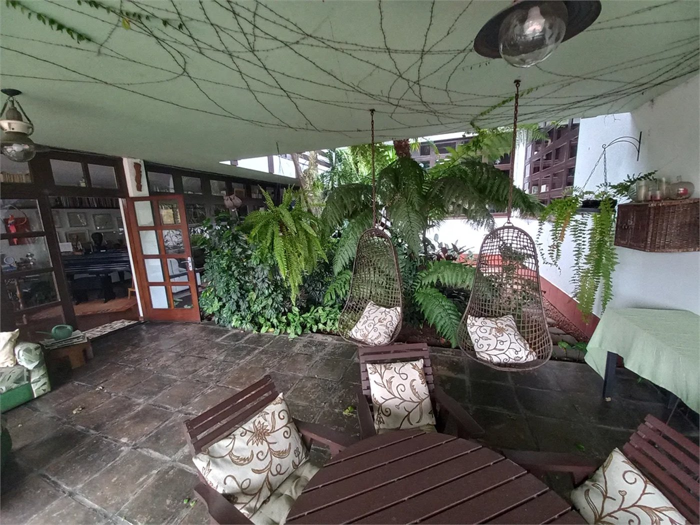 Sobrado à venda com 4 quartos, sendo 2 suítes,  em Fazenda Morumbi, São Paulo, SP