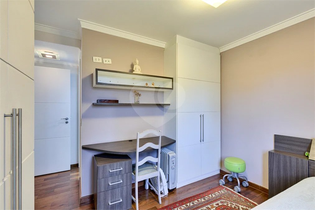 Apartamento à venda com 3 quartos, sendo 2 suítes, em Alto da Boa Vista, São Paulo, SP