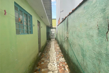Casa à venda com 2 quartos em Jardim Amélia, Poá, SP