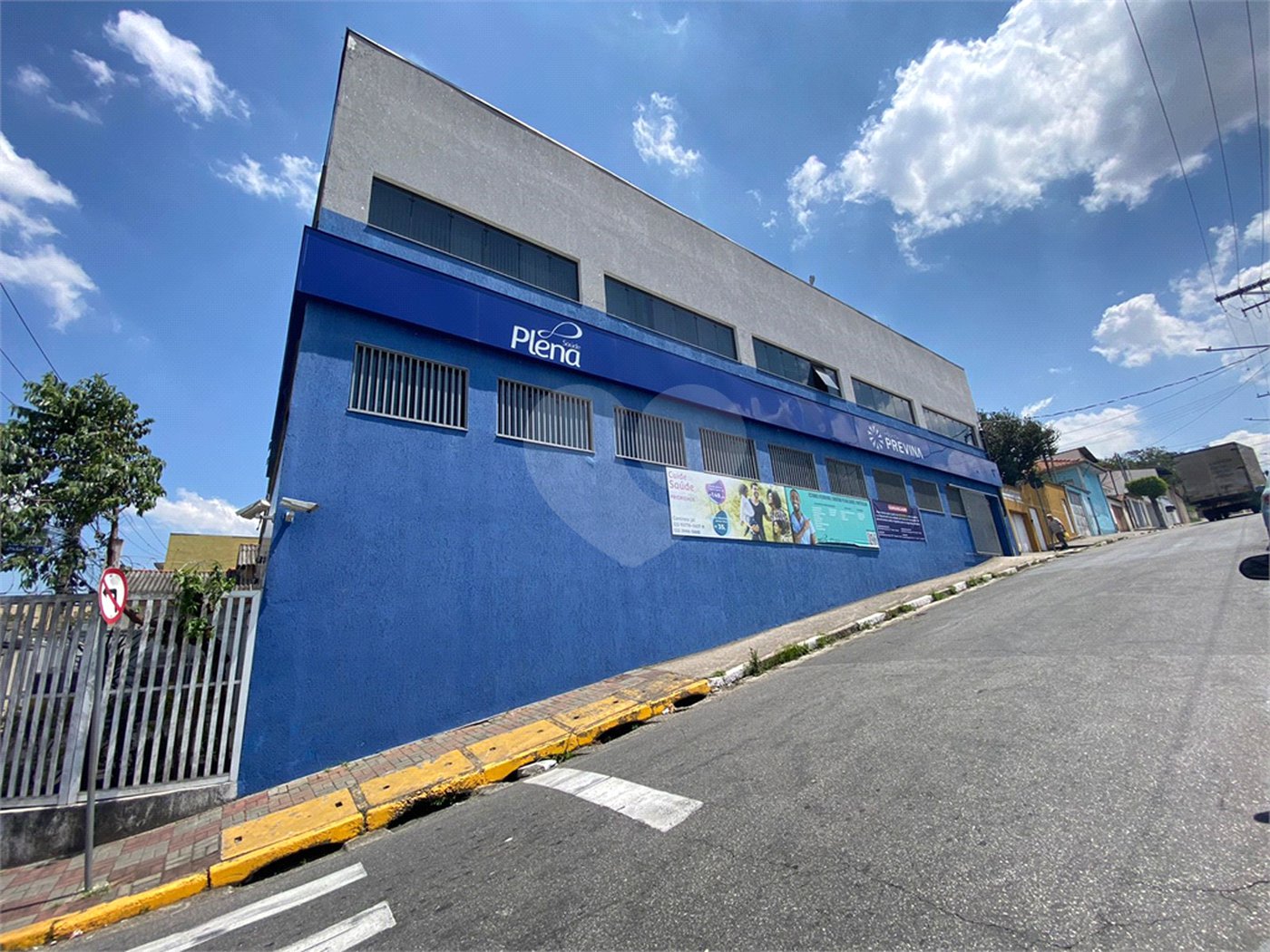 Salão para alugar em Vila Romanópolis, Ferraz de Vasconcelos, SP