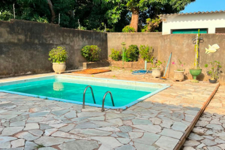 Casa à venda com 3 quartos, sendo 1 suíte, em Jardim das Oliveiras, Três Lagoas, MS