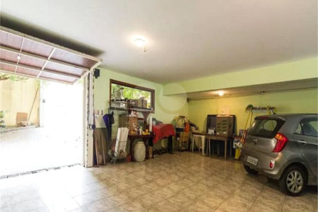 Sobrado à venda ou para alugar com 4 suítes em Vila Paulicéia, São Paulo, SP