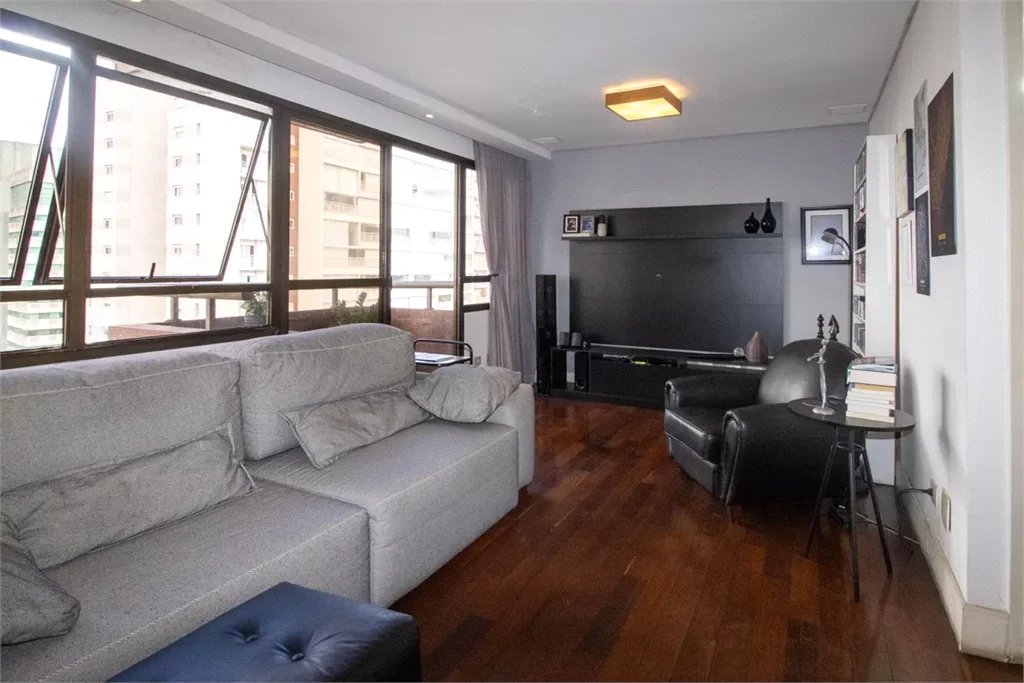 Duplex à venda com 2 suítes em Jardim Londrina, São Paulo, SP
