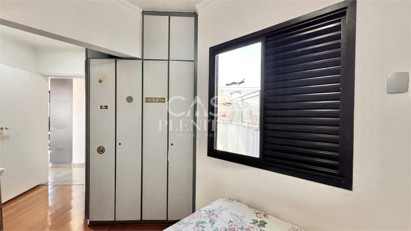 Apartamento à venda com 4 quartos, sendo 1 suíte,  em Vila Mariana, São Paulo, SP