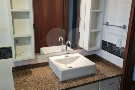 Apartamento à venda com 3 quartos, sendo 1 suíte,  em Vila Angeli, Valinhos, SP