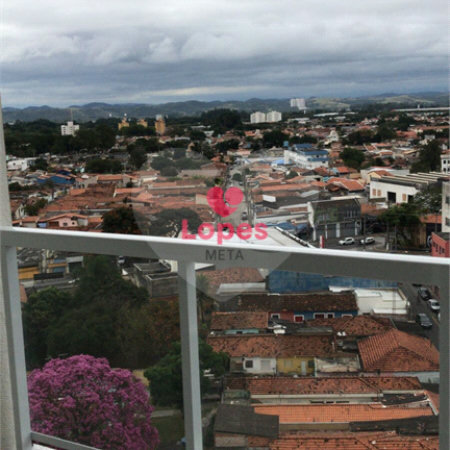 Apartamento à venda com 2 quartos, sendo 1 suíte, no Centro, Jacareí, SP