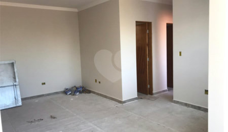 Casa à venda com 2 quartos, sendo 1 suíte, no condomínio João Rúbio, São Paulo - SP