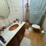 Apartamento com 2 dormitórios e suíte + dependência de serviço completa na Ponta da Praia – Localização privilegiada próximo à Praça Dino Bueno