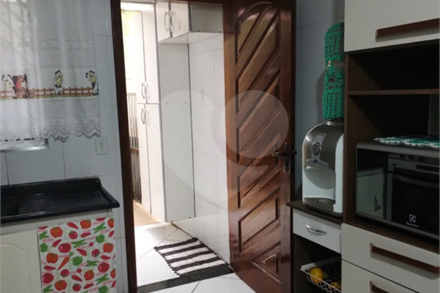 Sobrado à venda com 2 suítes em Vila Carrão, São Paulo, SP
