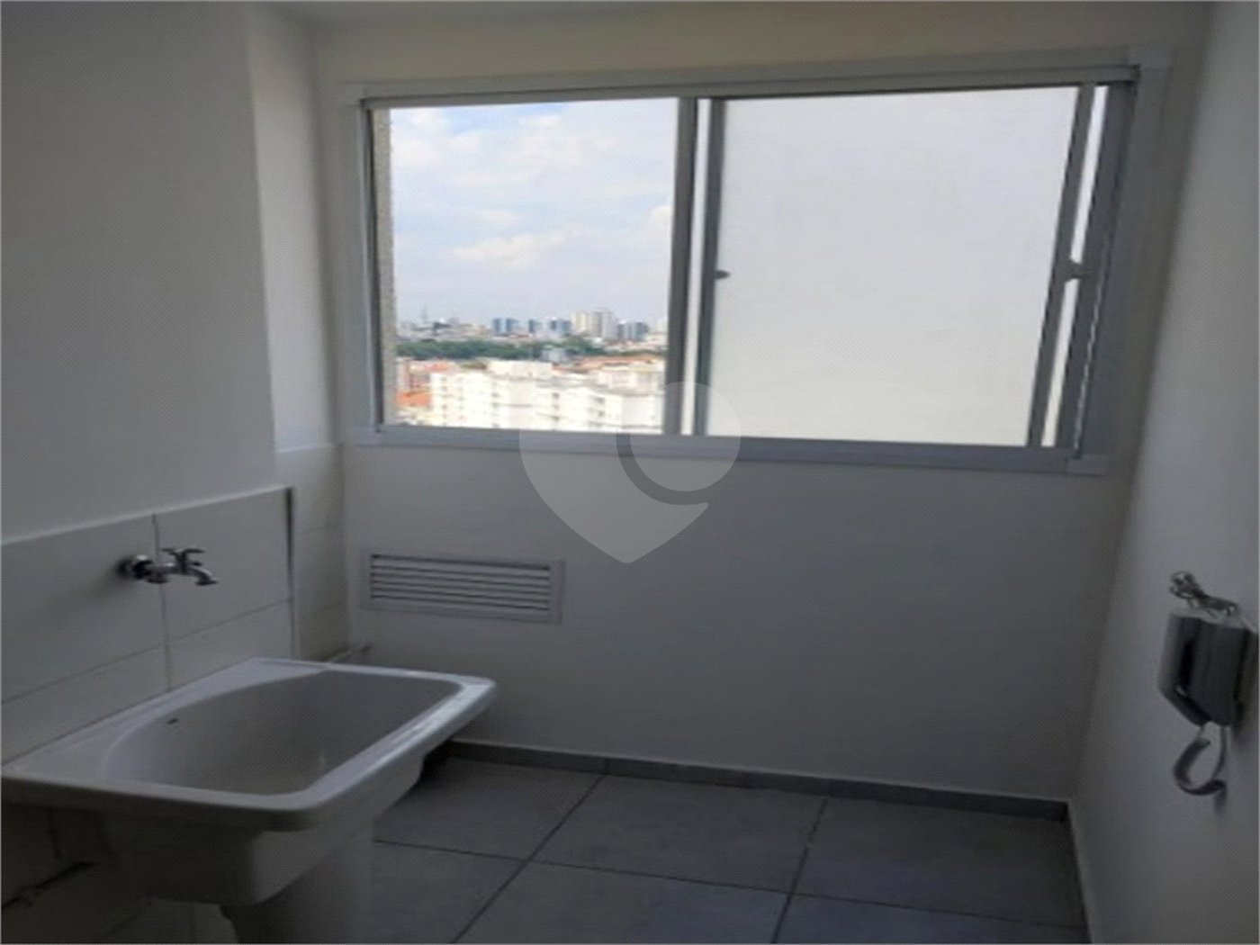 Apartamento à venda com 2 quartos em Guaiaúna, São Paulo, SP