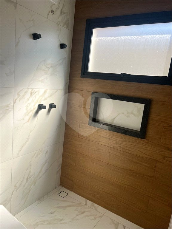 Sobrado à venda com 3 quartos, sendo 1 suíte, em Jardim Brasil, São Roque, SP