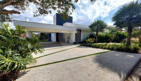 Casa à venda ou para alugar com 4 suítes no condomínio Jardim Primavera, Louveira - SP
