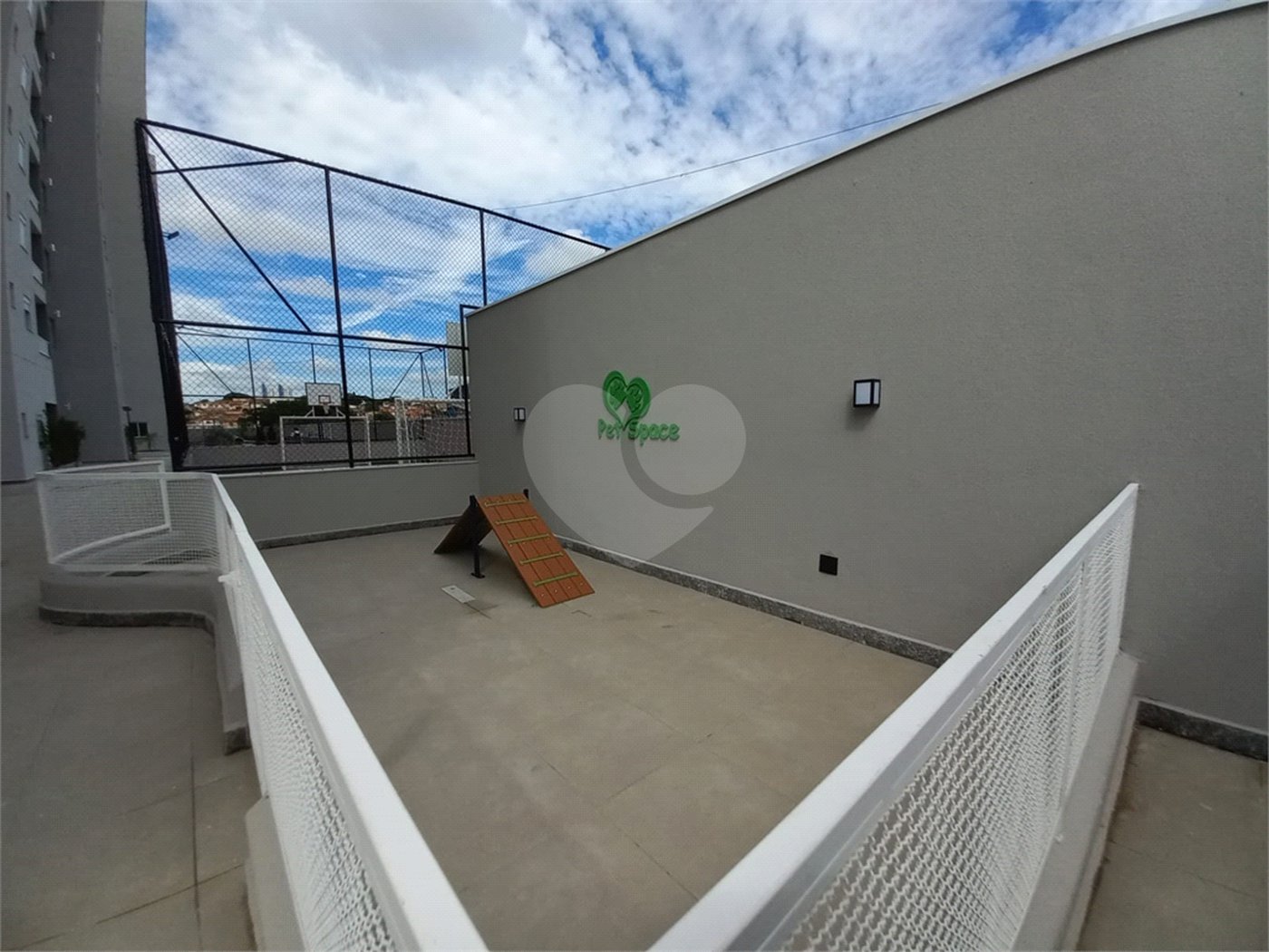 Apartamento à venda com 2 quartos, sendo 1 suíte,  em Jardim Oriente, São José dos Campos, SP