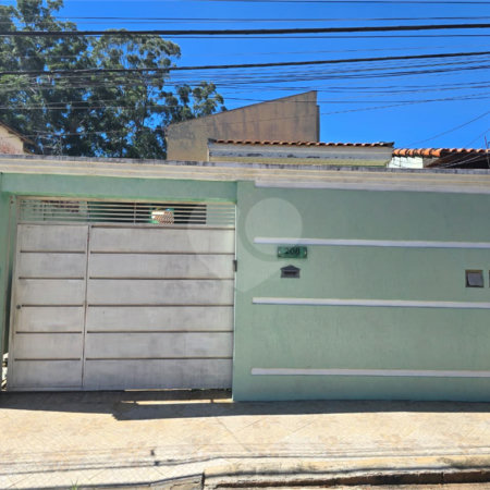 Casa à venda com 5 quartos, sendo 1 suíte,  em Vila Santana, Itapetininga, SP