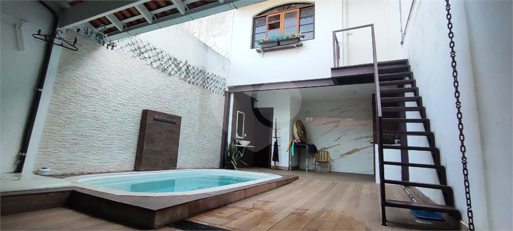 Casa à venda com 3 quartos, sendo 1 suíte,  em Chácara das Flores, Mogi das Cruzes, SP