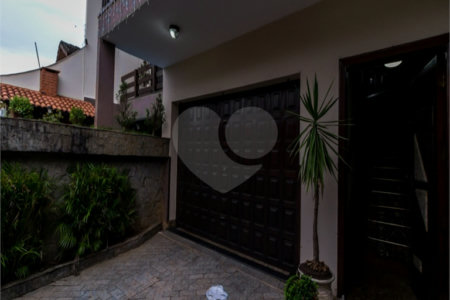 Casa à venda ou para alugar com 5 quartos, sendo 3 suítes, em Independência, São Bernardo do Campo, SP