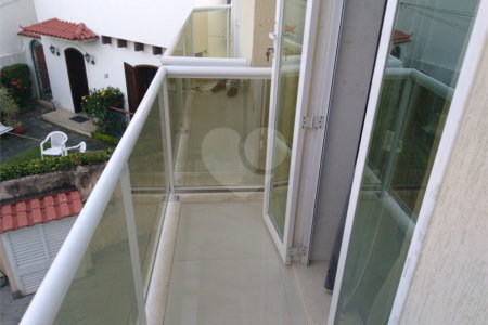 Casa à venda com 3 quartos, sendo 1 suíte,  no condomínio Conselheiro Ferraz, Rio de Janeiro - RJ