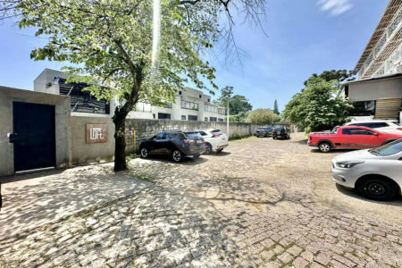 Casa à venda com 2 suítes no condomínio Gran Loft, Cotia - SP