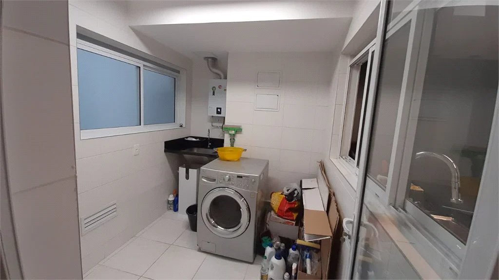 Apartamento à venda com 2 suítes em Jardim Caboré, São Paulo, SP