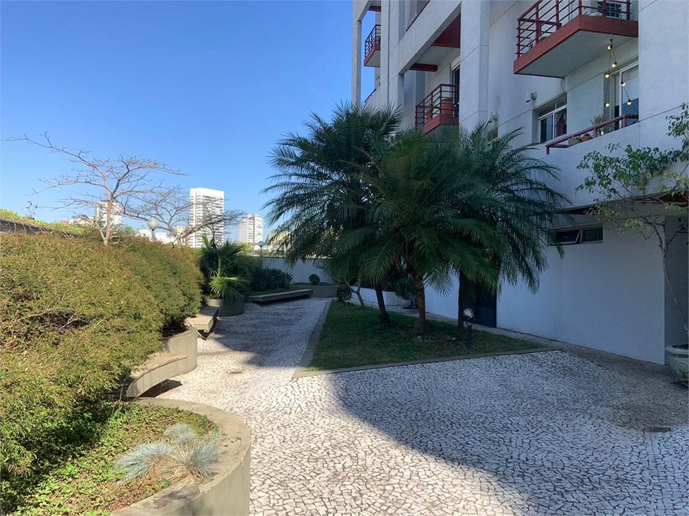 Apartamento à venda com 1 suíte em Jardim das Bandeiras, São Paulo, SP