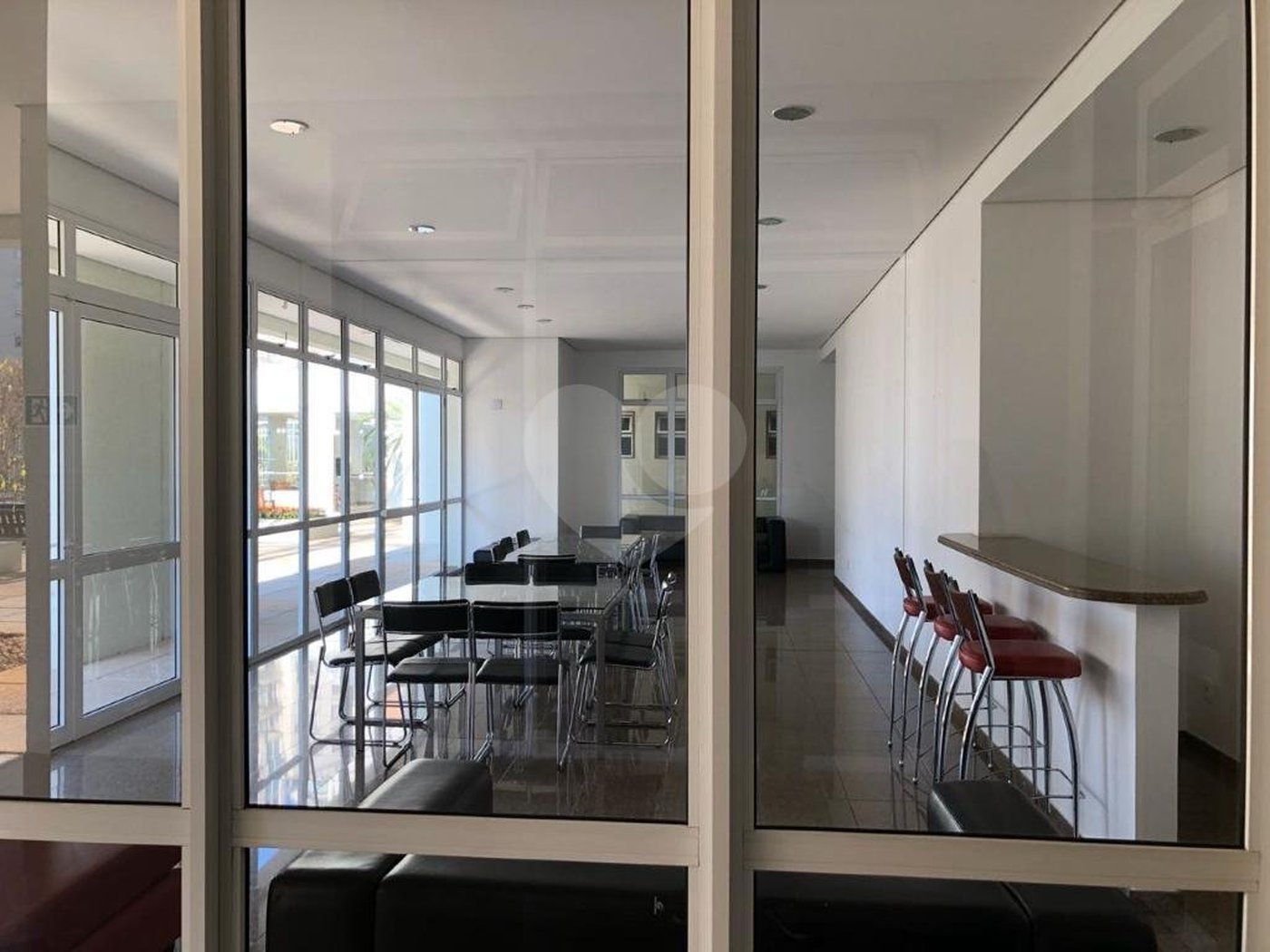 Apartamento à venda com 3 suítes em Vila Suzana, São Paulo, SP