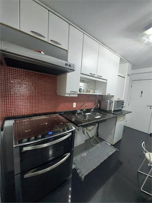 Apartamento à venda com 3 quartos, sendo 2 suítes,  em Cidade São Francisco, São Paulo, SP