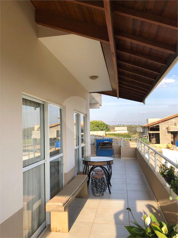 Casa à venda com 5 quartos, sendo 2 suítes, no condomínio Terras de Santa Izabel, Salto - SP