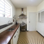 Casa à venda com excelente localização comercial