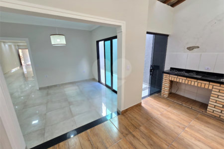 Casa à venda com 3 quartos, sendo 2 suítes, em Portal dos Pinheiros II, Itapetininga, SP