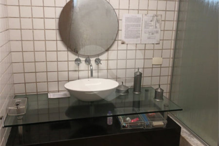 Casa à venda ou para alugar com 6 quartos, sendo 4 suítes,  em JARDIM GUEDALA, São Paulo, SP