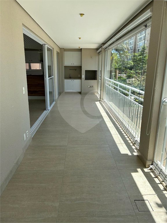 Apartamento à venda com 2 suítes em Vila Oliveira, Mogi das Cruzes, SP