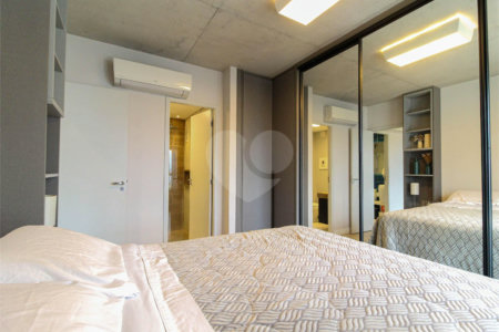 Apartamento à venda com 2 quartos, sendo 1 suíte, em Vila Olímpia, São Paulo, SP