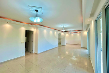 Apartamento à venda com 3 suítes em Chácara Santo Antônio (zona Sul), São Paulo, SP