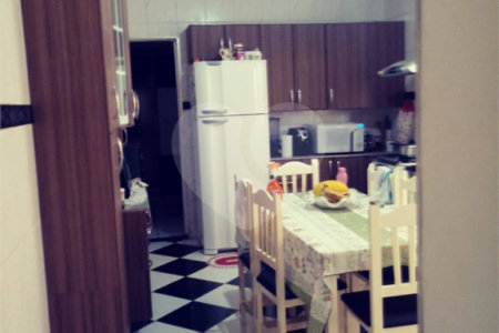 Casa à venda com 3 quartos, sendo 1 suíte, em Engordadouro, Jundiaí, SP