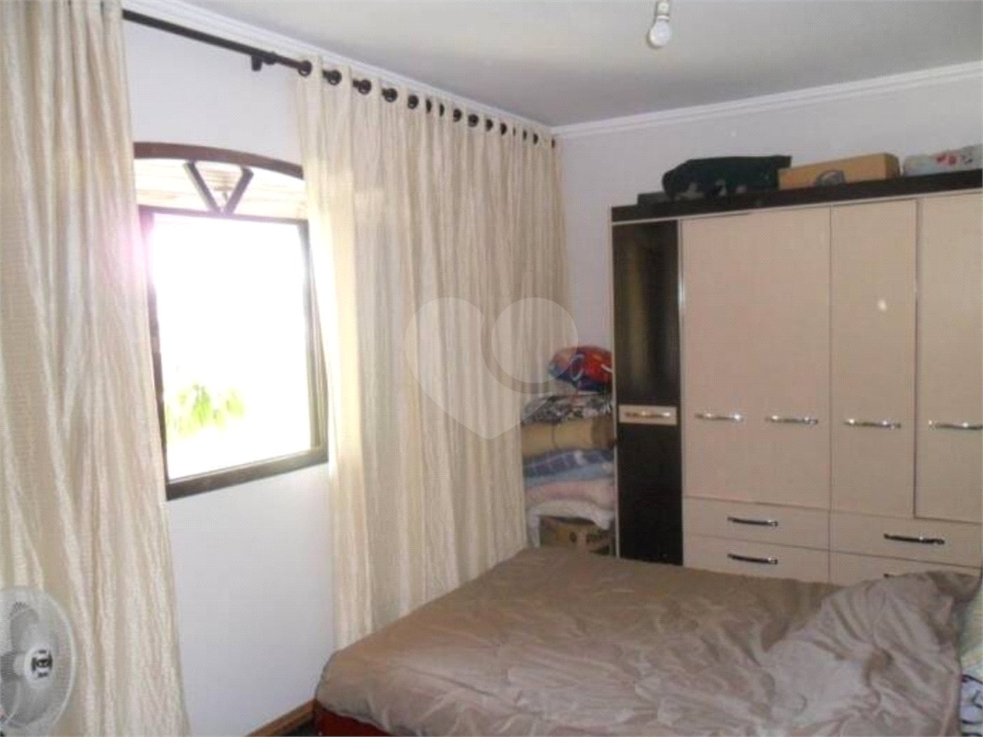 Casa à venda com 3 quartos, sendo 1 suíte, em Jardim Santa Helena, Poá, SP