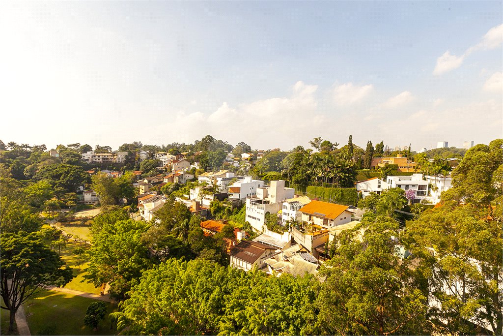 Apartamento à venda com 3 suítes em Panamby, São Paulo, SP